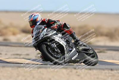 media/Nov-16-2025-Race Pace (Sun) [[8c5fa54630]]/Verified Riders/9-Turn 16 (150pm)/